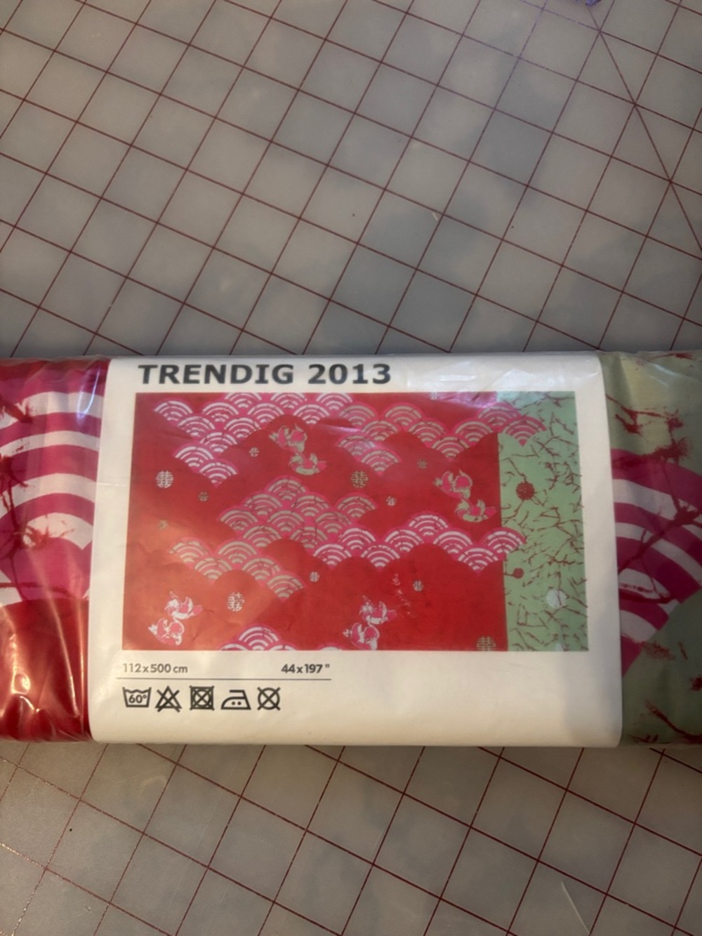 Ikea Fabric Panel Trendig 2013 44x197 5.5YDS Asian new NIP red Geometric Cotton